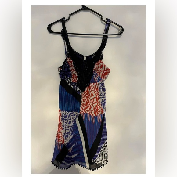 Guess pattern dress - Picture 1 of 1